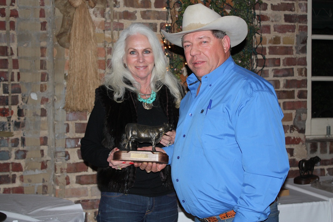 Show Bull of the Year<br>EMS Headliner, Emmons Ranch, Steve and Cindy Emmons
